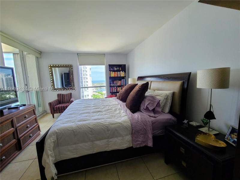 3 bedroom Condominium at 21055 Yacht Club Dr 1602, South Tower At The Point, Aventura — photo 5