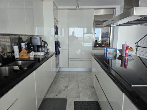 2950 NE 188th St 501, Aventura FL - photo 22 of 48