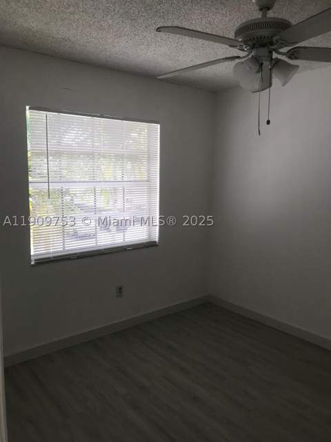 438 NE 210th Cir Ter 203-4B, Miami FL - photo 11 of 20