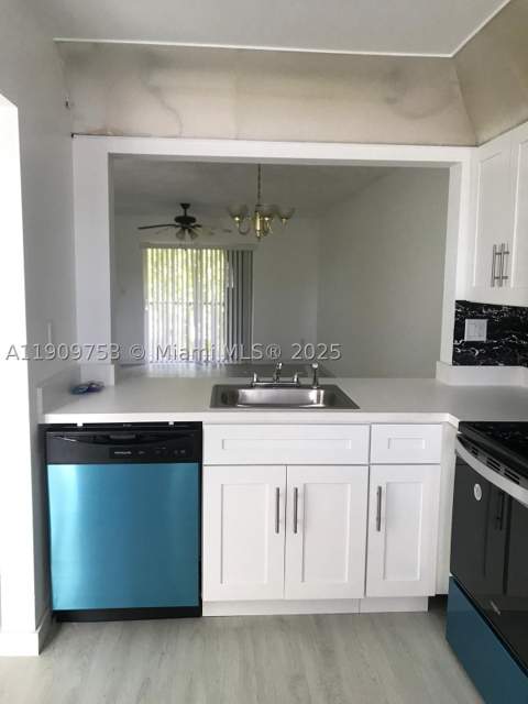 438 NE 210th Cir Ter 203-4B, Miami FL - photo 7 of 20
