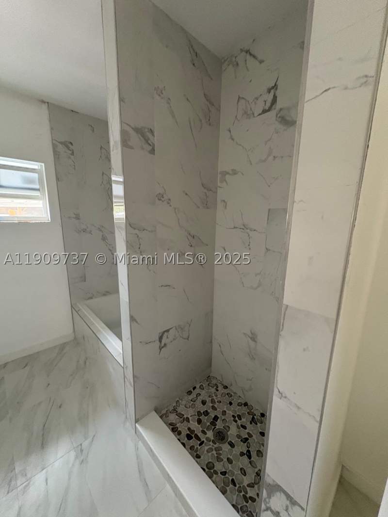 4 bedroom SingleFamilyResidence at 2121 Rutland St, Magnolia Gardens Consolid, Opa Locka — photo 3