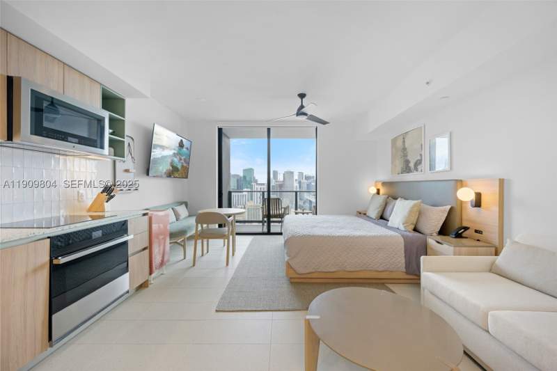 0 bedroom Condominium at 159 NE 6th St 3706, 159 NE 6th Street Condo, Miami — photo 2