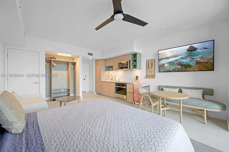 0 bedroom Condominium at 159 NE 6th St 3706, 159 NE 6th Street Condo, Miami — photo 4