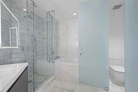 851 NE 1st Ave 4204, Miami FL - photo 22 of 27