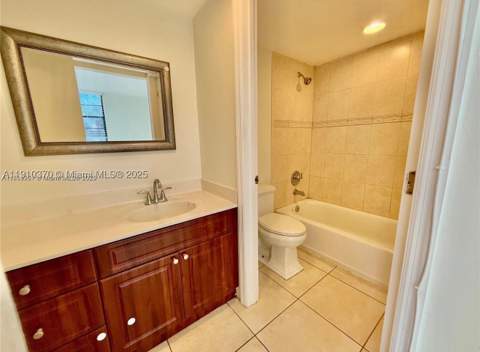10825 SW 112th Ave 302, Miami FL - photo 8 of 12