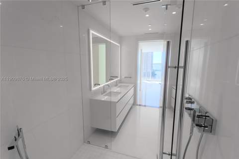 300 Biscayne Blvd Way 1003, Miami FL - photo 18 of 31