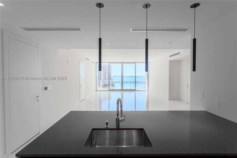 2 bedroom Condominium at 300 Biscayne Blvd Way 1003, Aston Martin, Miami — photo 4