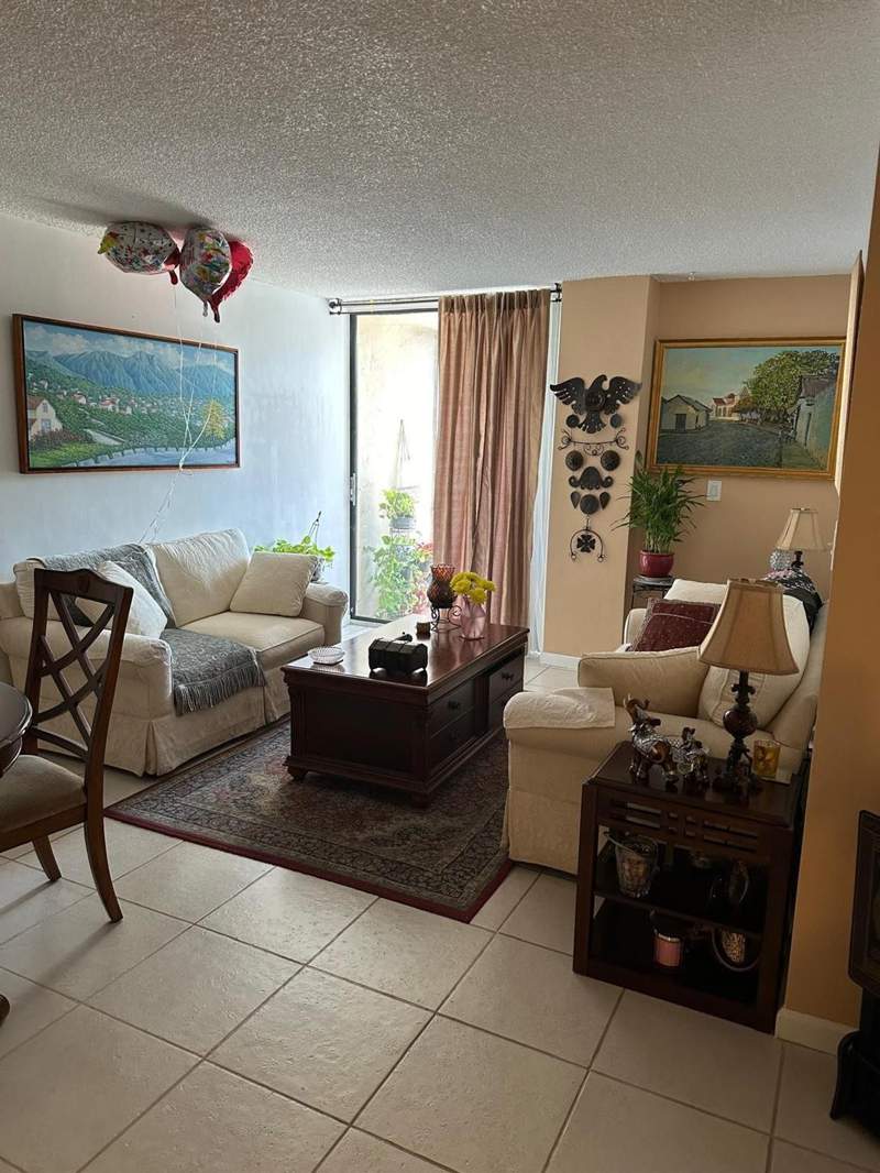 2 bedroom Condominium at 2821 NE N Miami Beach Boulevard 3M, Carlton Bay Condo, North Miami Beach — photo 3