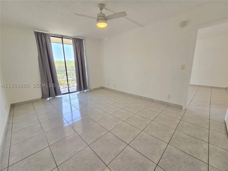 1 bedroom Condominium at 2821 N Miami Beach Blvd 5O, Carlton Bay Condo, North Miami Beach — photo 2
