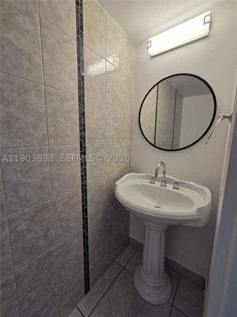 2821 N Miami Beach Blvd 5O, North Miami Beach FL - photo 7 of 19