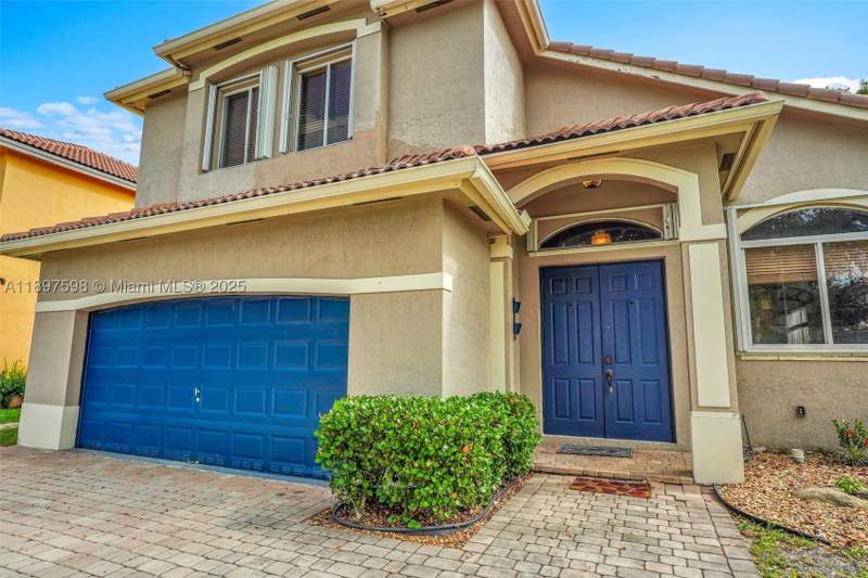 4 bedroom SingleFamilyResidence at 1861 SE 19th Ave, Shores At Keys Gate, Homestead — photo 4
