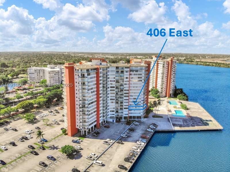 2 bedroom Condominium at 1351 NE Miami Gardens Dr 406E, Buckley Towers Condo - Ea, Miami — photo 2