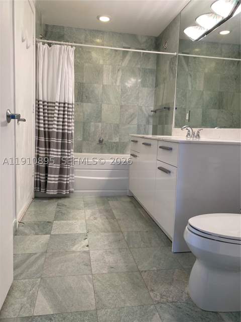 1050 Brickell Ave 1904, Miami FL - photo 14 of 27