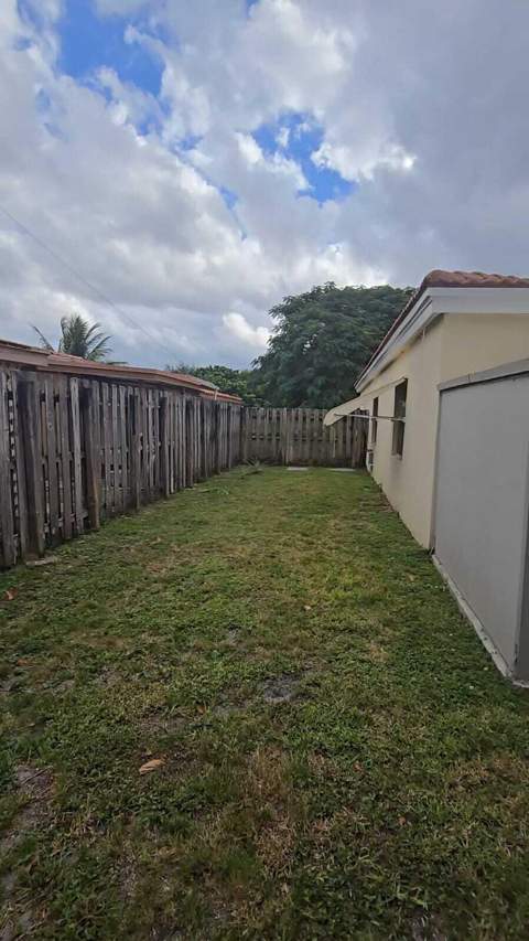 1435 NE 182nd Street, North Miami Beach FL - photo 11 of 13