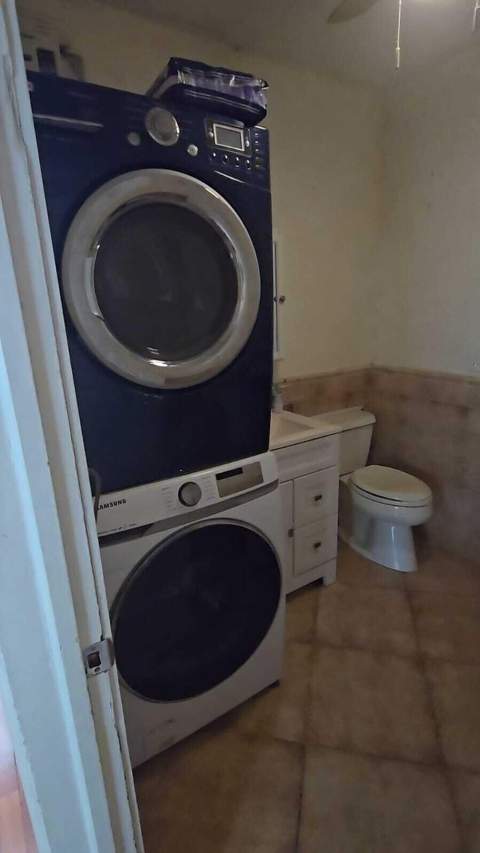 1435 NE 182nd Street, North Miami Beach FL - photo 9 of 13