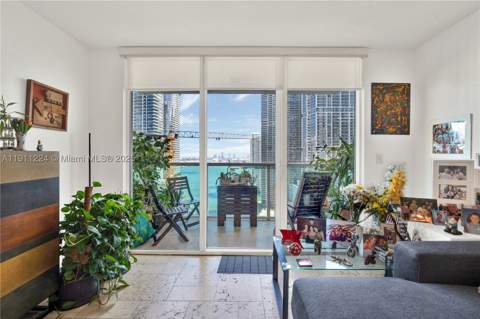 31 SE 5th St 2910, Miami FL - photo 8 of 34