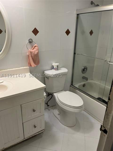 1825 W 44th Pl 309, Hialeah FL - photo 12 of 12