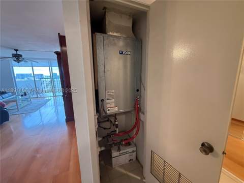 2780 NE 183rd St 1415, Aventura FL - photo 17 of 28