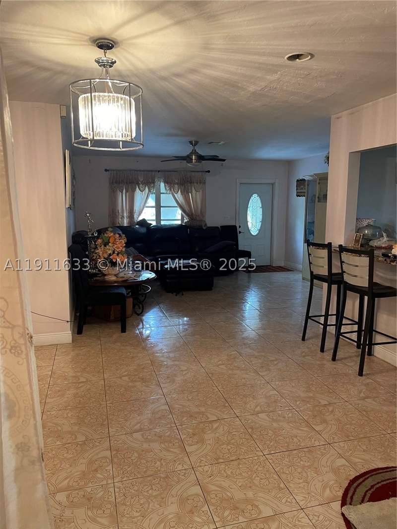 3 bedroom SingleFamilyResidence at 14521 NW 16th Ct, Jeb Estates, Miami — photo 3