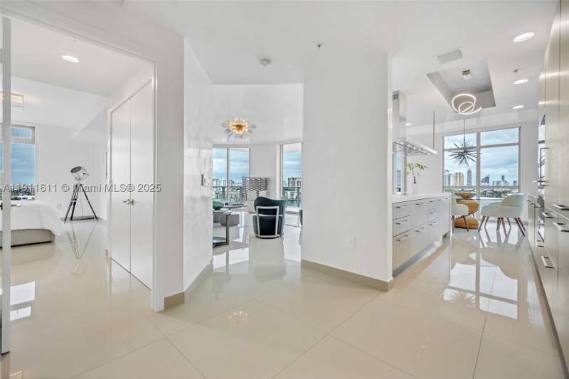 3 bedroom Condominium at 17301 Biscayne Blvd 910, Marina Palms Residences N, North Miami Beach — photo 2