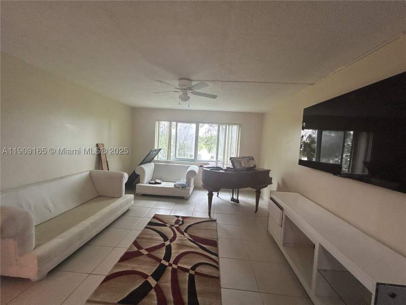 2 bedroom Condominium at 14850 Naranja Lakes Blvd B1G, Naranja Lakes Condo No 5, Homestead — photo 2