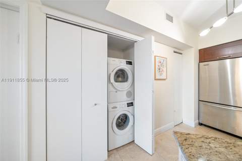19900 E Country Club Dr 816, Aventura FL - photo 10 of 36