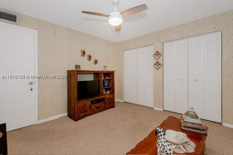 1890 W 56th St 1423, Hialeah FL - photo 12 of 27