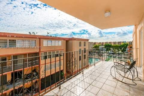 1890 W 56th St 1423, Hialeah FL - photo 23 of 27