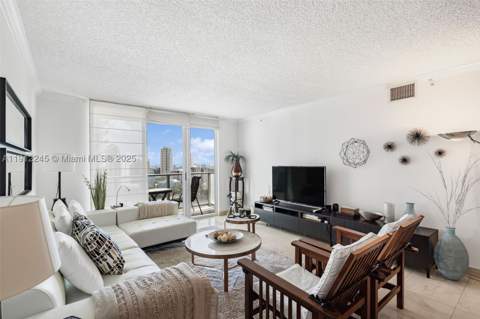 1155 Brickell Bay Dr 2708, Miami FL - photo 6 of 19