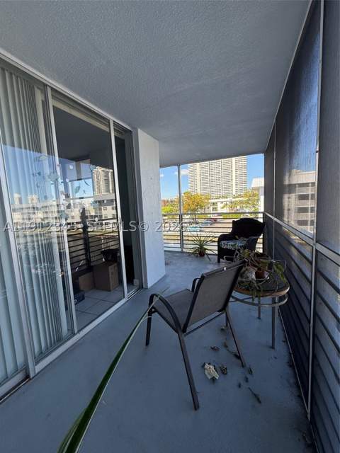 3551 NE 169th St 306, North Miami Beach FL - photo 11 of 21