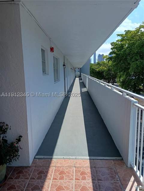 3551 NE 169th St 306, North Miami Beach FL - photo 14 of 21