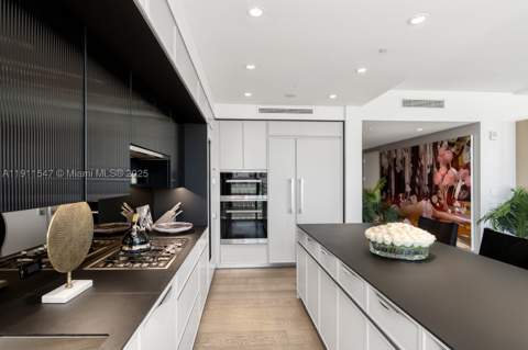 300 Collins Ave Ph3, Miami Beach FL - photo 18 of 52