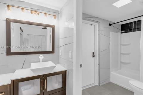 355 Poinciana Dr 1130, Sunny Isles Beach FL - photo 15 of 24