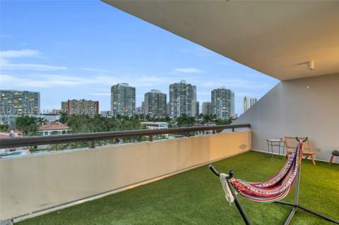 355 Poinciana Dr 1130, Sunny Isles Beach FL - photo 20 of 24