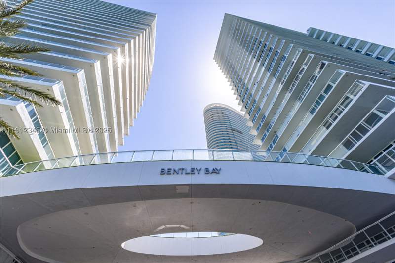 2 bedroom Condominium at 520 West Ave 1102, The Bentley Bay Condo, Miami Beach — photo 4