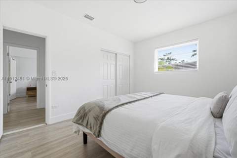 10845 Peachtree Dr, Miami FL - photo 12 of 35