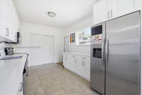 10845 Peachtree Dr, Miami FL - photo 22 of 35