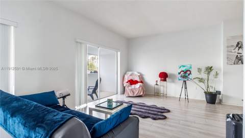 500 Bayview Dr 117, Sunny Isles Beach FL - photo 12 of 23