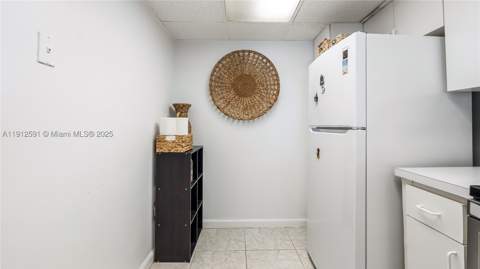 500 Bayview Dr 117, Sunny Isles Beach FL - photo 7 of 23