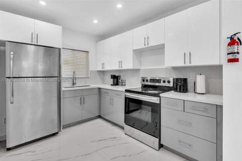 797 NW 35th St, Miami FL - photo 14 of 45