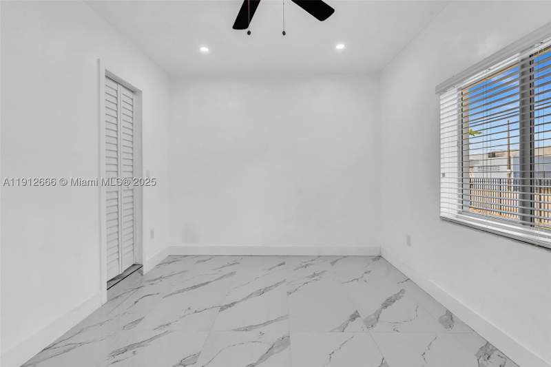 4 bedroom SingleFamilyResidence at 5850 NE 3rd Ave, Pierces Lemon City, Miami — photo 5
