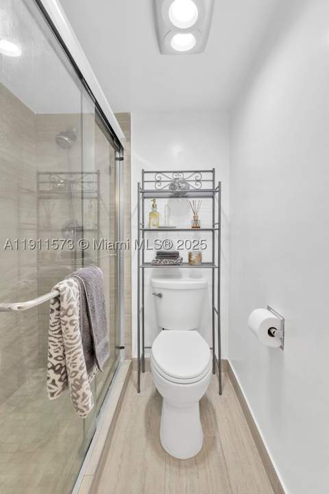 17720 N Bay Rd 803, Sunny Isles Beach FL - photo 16 of 41