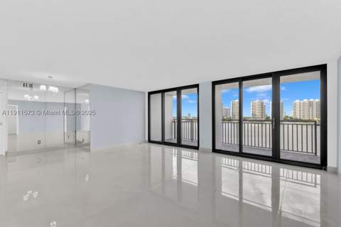 17720 N Bay Rd 803, Sunny Isles Beach FL - photo 8 of 41