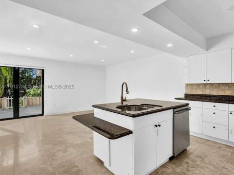 3776 NE 166th St 108, North Miami Beach FL - photo 15 of 66