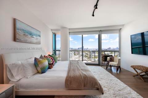 101 20th St 3006, Miami Beach FL - photo 11 of 18