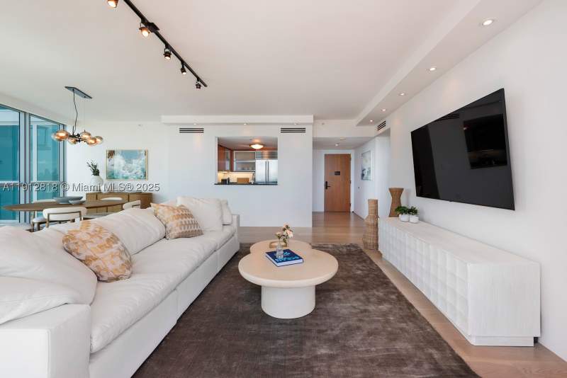 2 bedroom Condominium at 101 20th St 3006, Setai Resort & Residences, Miami Beach — photo 4