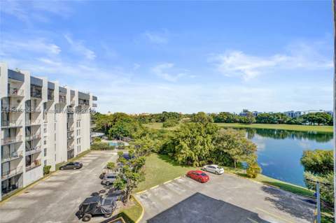 9686 Fontainebleau Blvd 507, Miami FL - photo 23 of 34