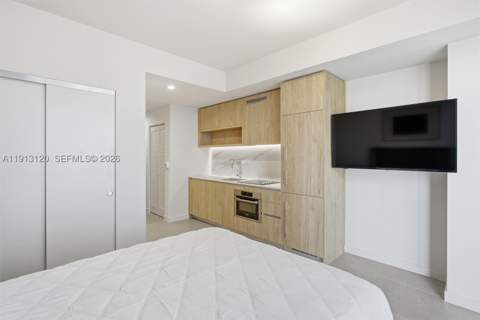 11 NE 6th St 1906, Miami FL - photo 13 of 42