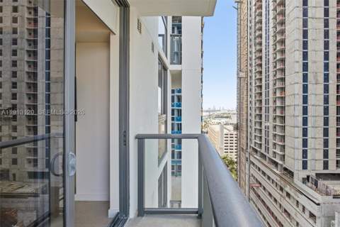 11 NE 6th St 1906, Miami FL - photo 15 of 42