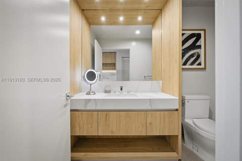 11 NE 6th St 1906, Miami FL - photo 17 of 42